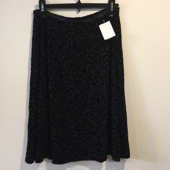 TALBOTS Women’s Knee-Length Velvet Skirt Size 2 - Picture 1 of 8